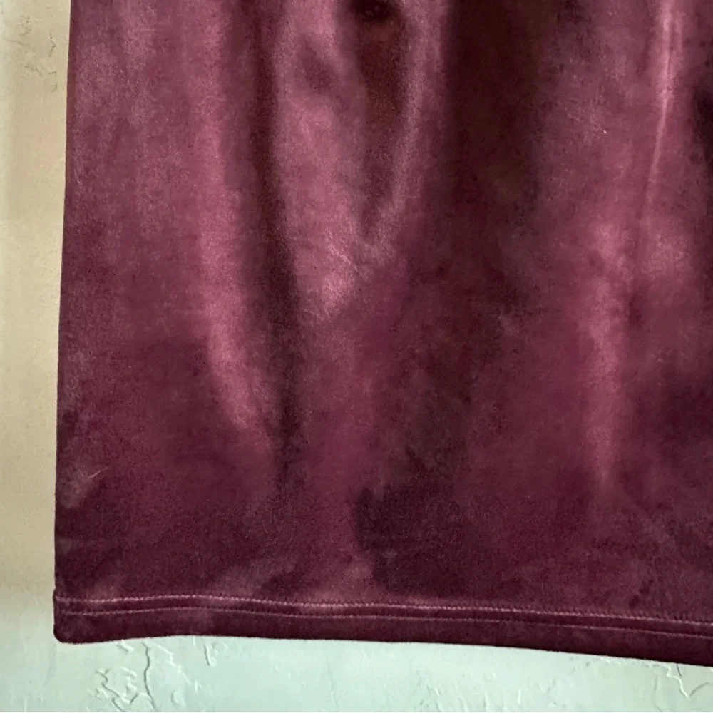 NWT Lululemon Scuba HighRise Mini Skirt Velvet in Garnet Sz S - Picture 11 of 15